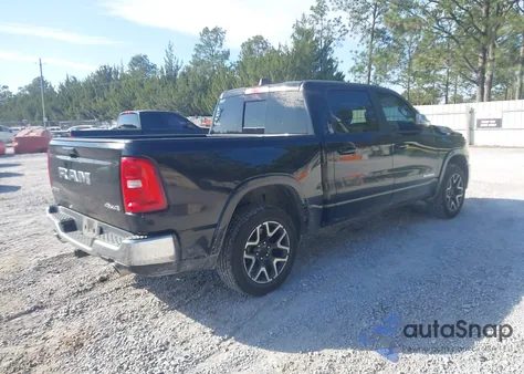 2025 Ram 1500 Laramie 4X4 5'7 Box z USA, uszkodzony, nr VIN 1C6SRFJP5SN578976